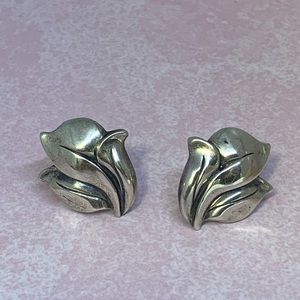 Vintage screw back earrings